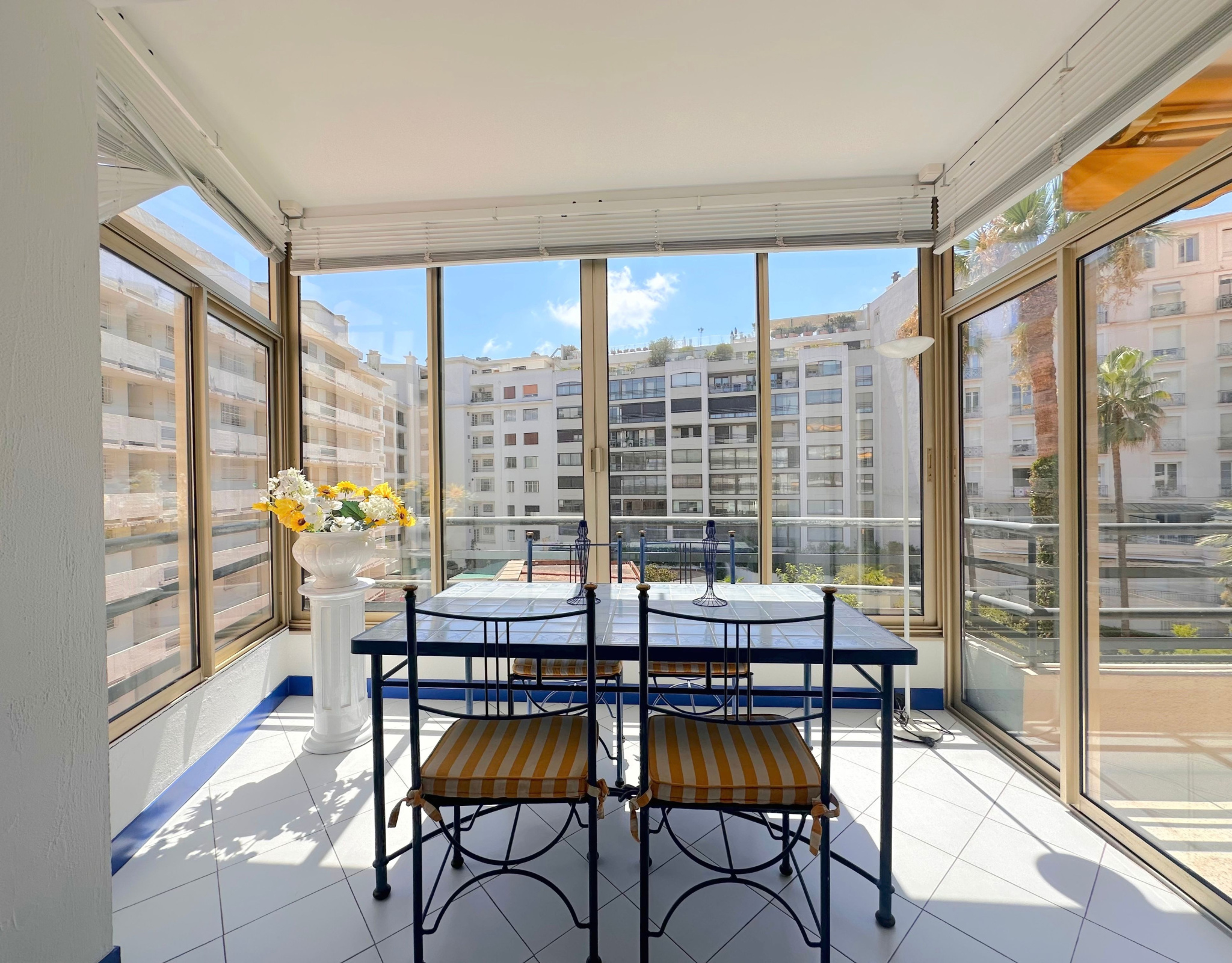 2 pièces plein Sud avec terrasse au coeur de Cannes